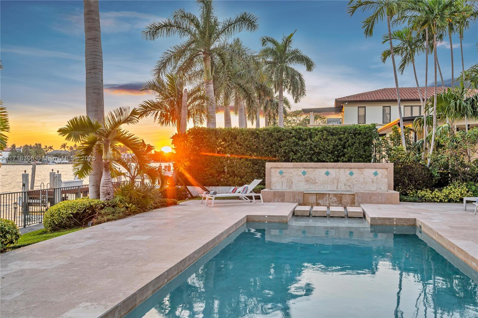 1480 Daytonia Road Miami Beach, FL 33141 - Photo 29 of 36