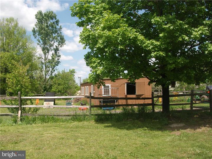 124 Little Road Perkiomenville, PA 18074 - Photo 5 of 11 Barn