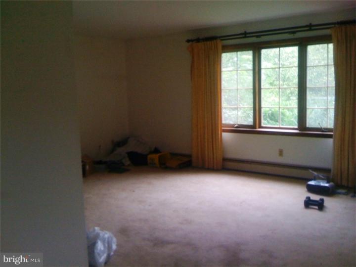 124 Little Road Perkiomenville, PA 18074 - Photo 8 of 11 Living Room