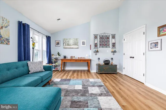 $699,900 | 115 Savannah Drive, Strasburg, VA 22657