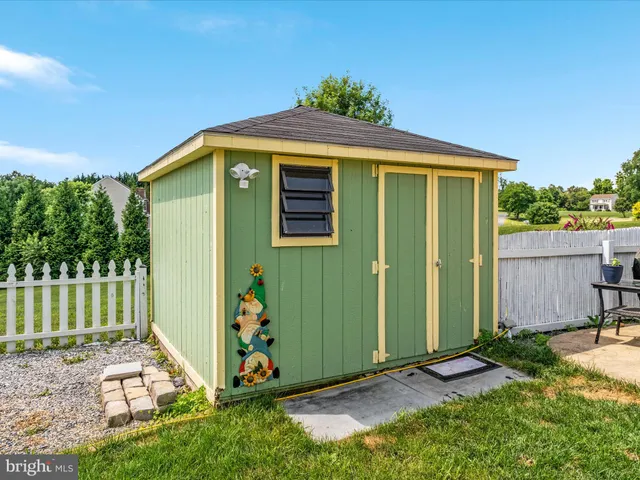 $699,900 | 115 Savannah Drive, Strasburg, VA 22657