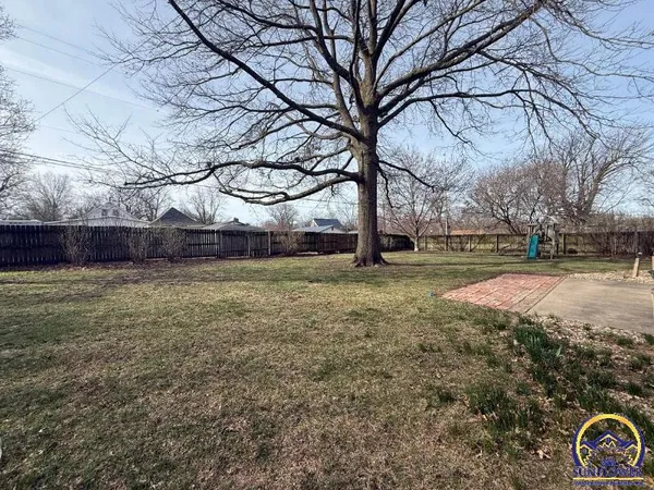 $229,000 | 209 Cherokee Avenue, Hiawatha, KS 66434