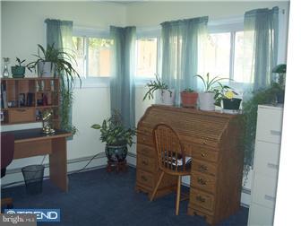 1 Hardy Road Levittown, PA 19056 - Photo 9 of 12 Office / Study