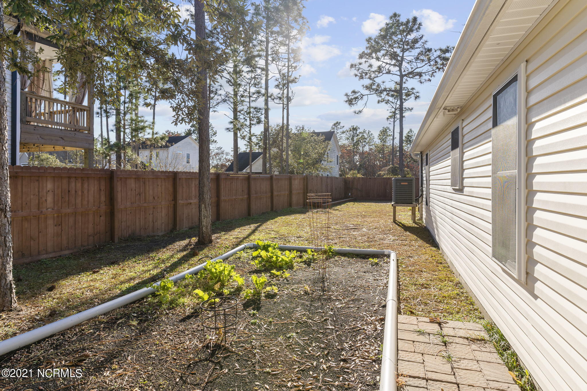 1030 Pierce Road Southport, NC 28461 - Photo 36 of 40 41-web-or-mls-CA108466