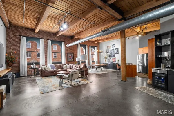 $469,900 | 901 Washington Avenue, Unit 704, St. Louis, MO 63101