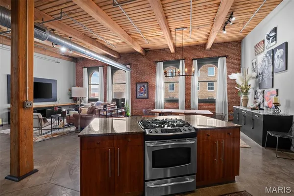 $469,900 | 901 Washington Avenue, Unit 704, St. Louis, MO 63101