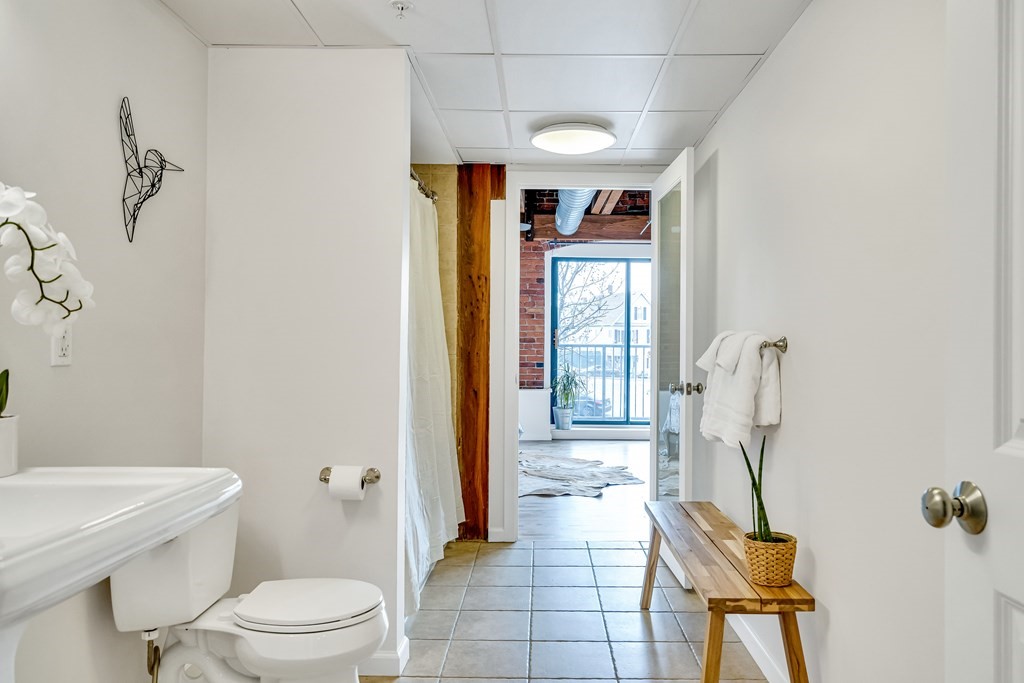 210 Broadway, Unit 204 Everett, MA 02149 - Photo 27 of 28