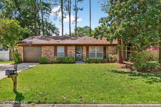 $237,500 | 2705 Pinewood Boulevard North, Middleburg, FL 32068