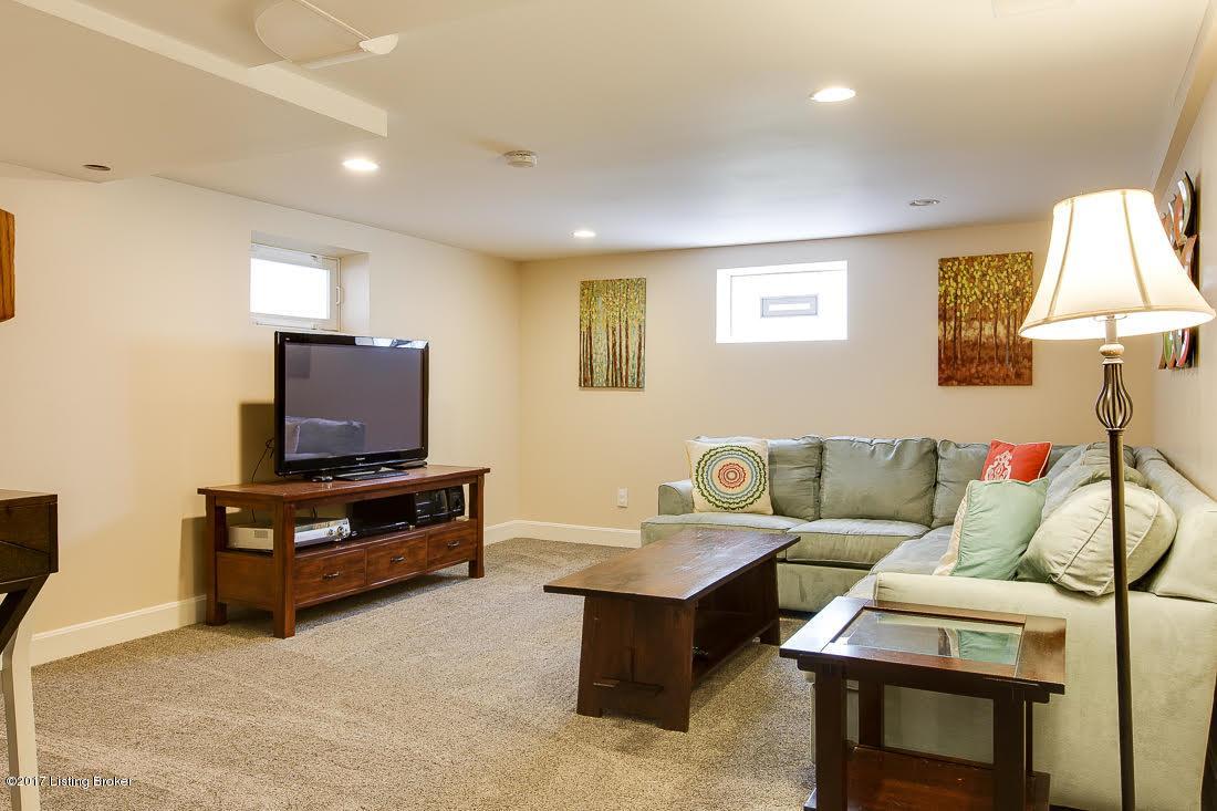 320 Bramton Road Louisville, KY 40207 - Photo 22 of 34 B22
