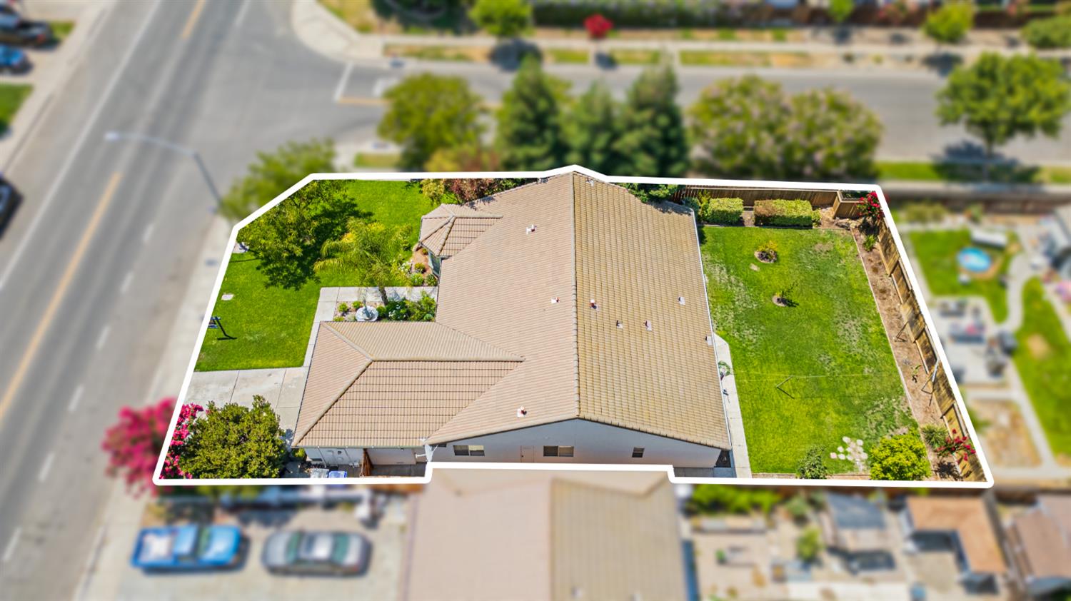 995 West Springer Drive Turlock, CA 95382 - Photo 37 of 39 a view of a swimming pool with a yard