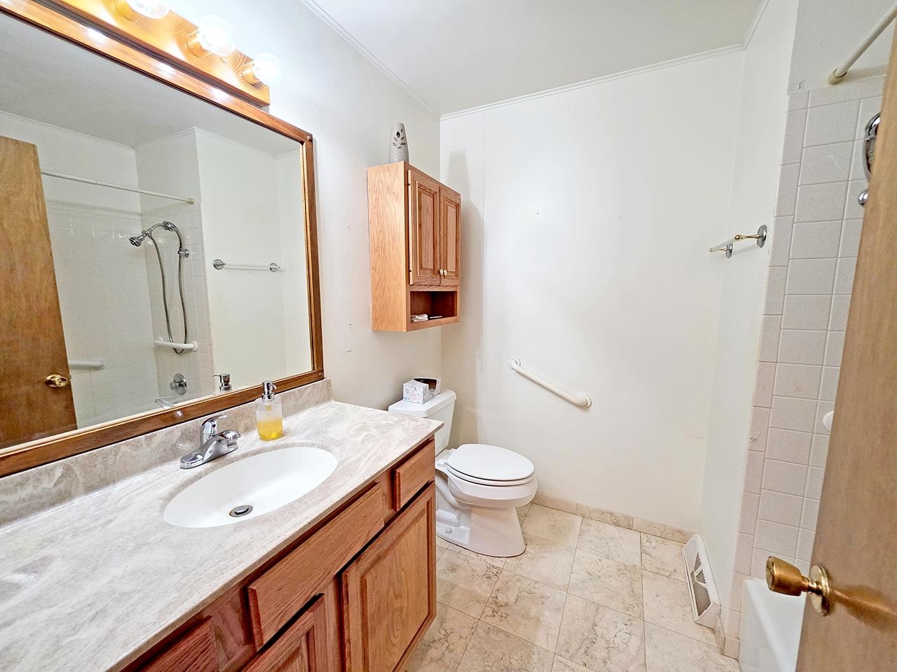 751 North Wright Road Janesville, WI 53546 - Photo 21 of 52