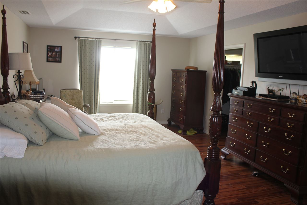 583 Park Avenue Foley, AL 36535 - Photo 15 of 25 Master Bedroom