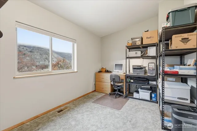 $595,000 | 56082 Highway 155, Electric City, WA 99123