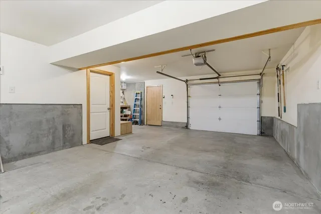 $595,000 | 56082 Highway 155, Electric City, WA 99123