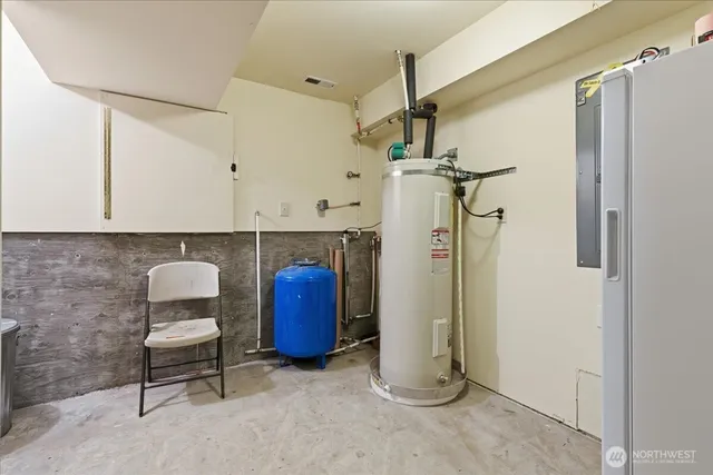 $595,000 | 56082 Highway 155, Electric City, WA 99123