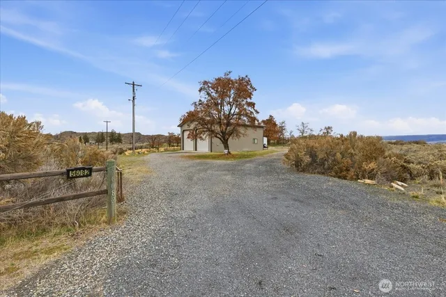 $595,000 | 56082 Highway 155, Electric City, WA 99123