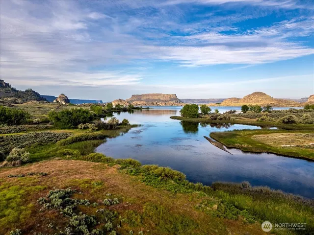 $595,000 | 56082 Highway 155, Electric City, WA 99123