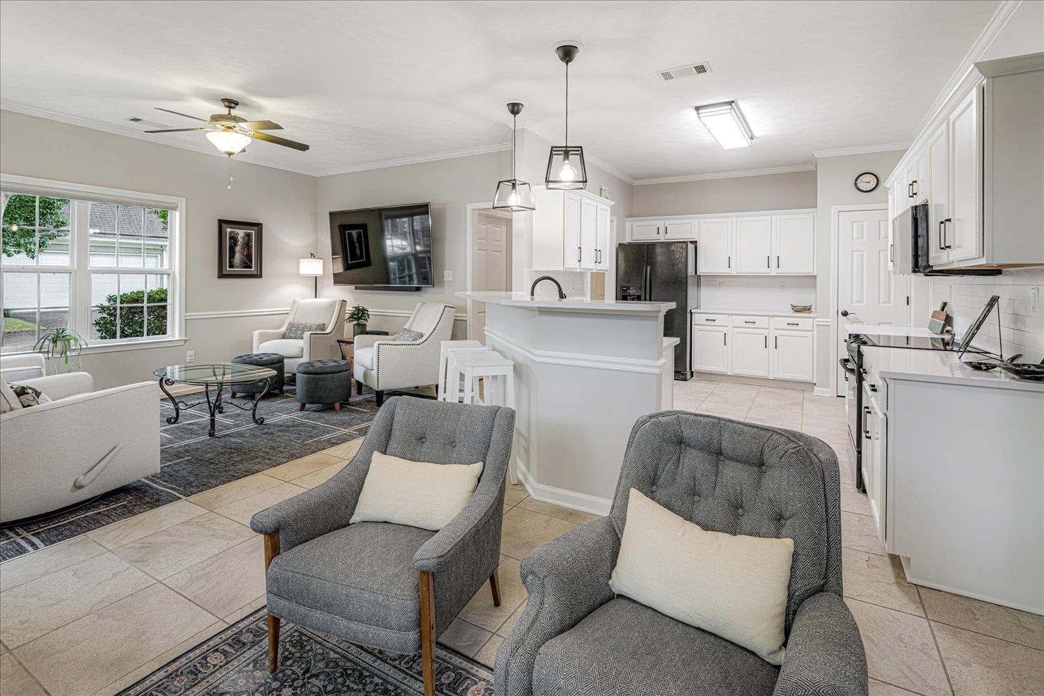 430 McElroy Road Memphis, TN 38120 - Photo 7 of 40 Gallery Image 7