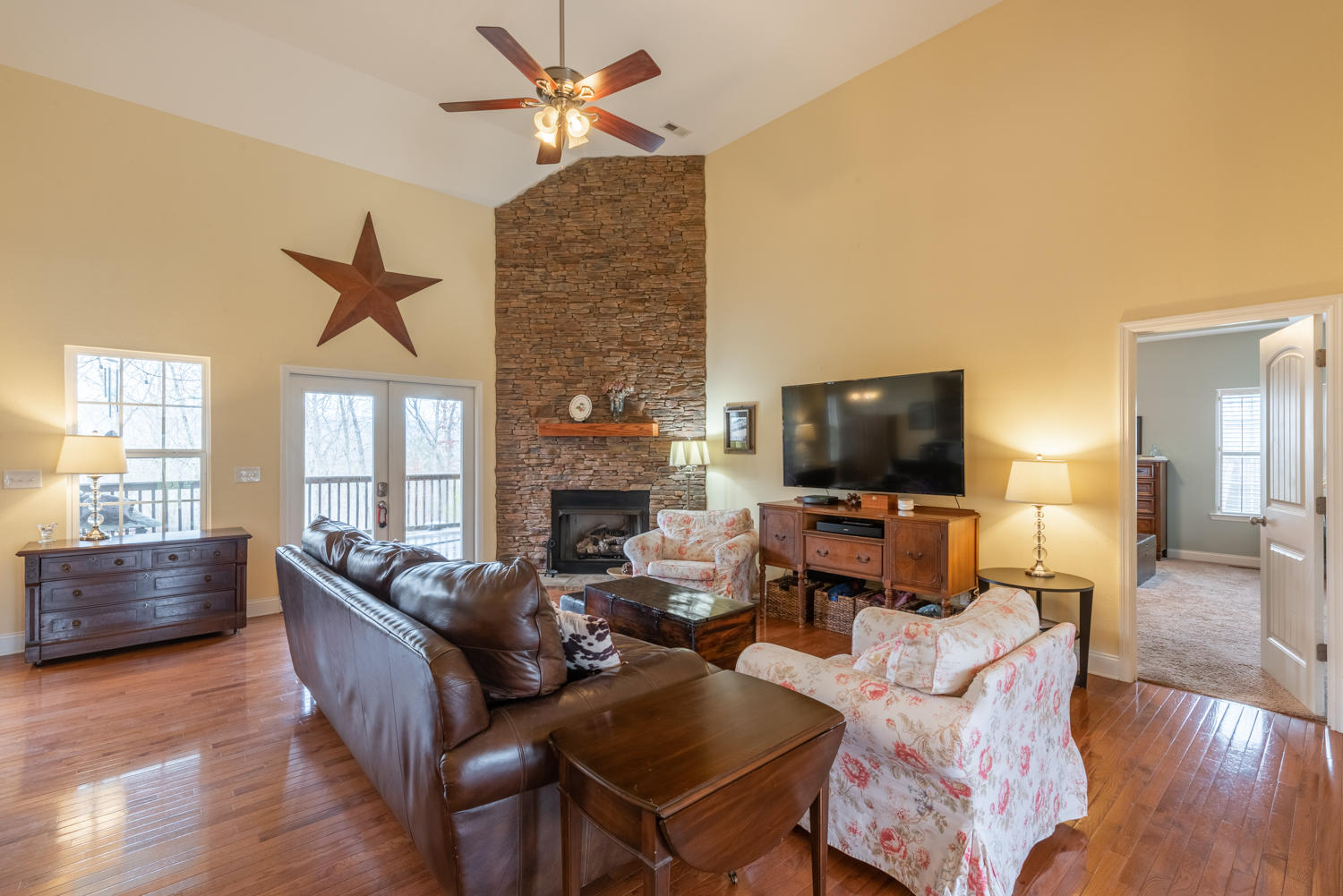115 Roundtree Court Flintstone, GA 30725 - Photo 2 of 28 115_Roundtree_Ct_04