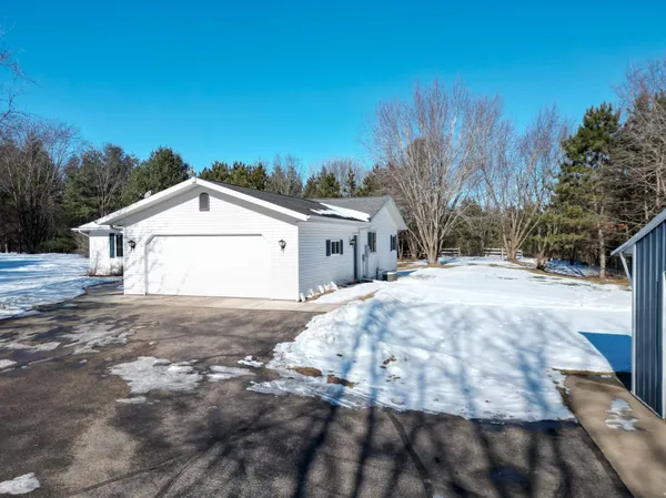 $430,000 | W22540 County Road H, Strum, WI 54770