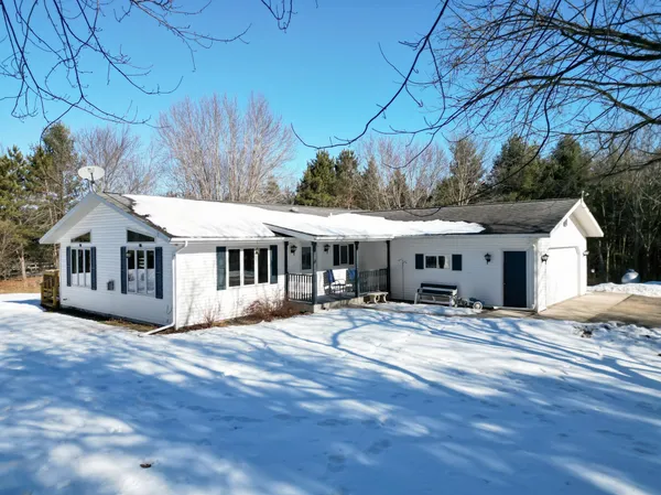 $430,000 | W22540 County Road H, Strum, WI 54770
