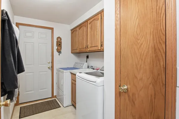 $430,000 | W22540 County Road H, Strum, WI 54770