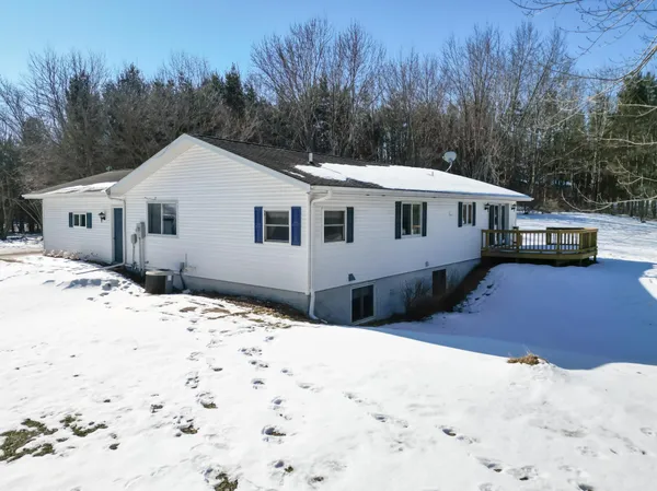 $430,000 | W22540 County Road H, Strum, WI 54770