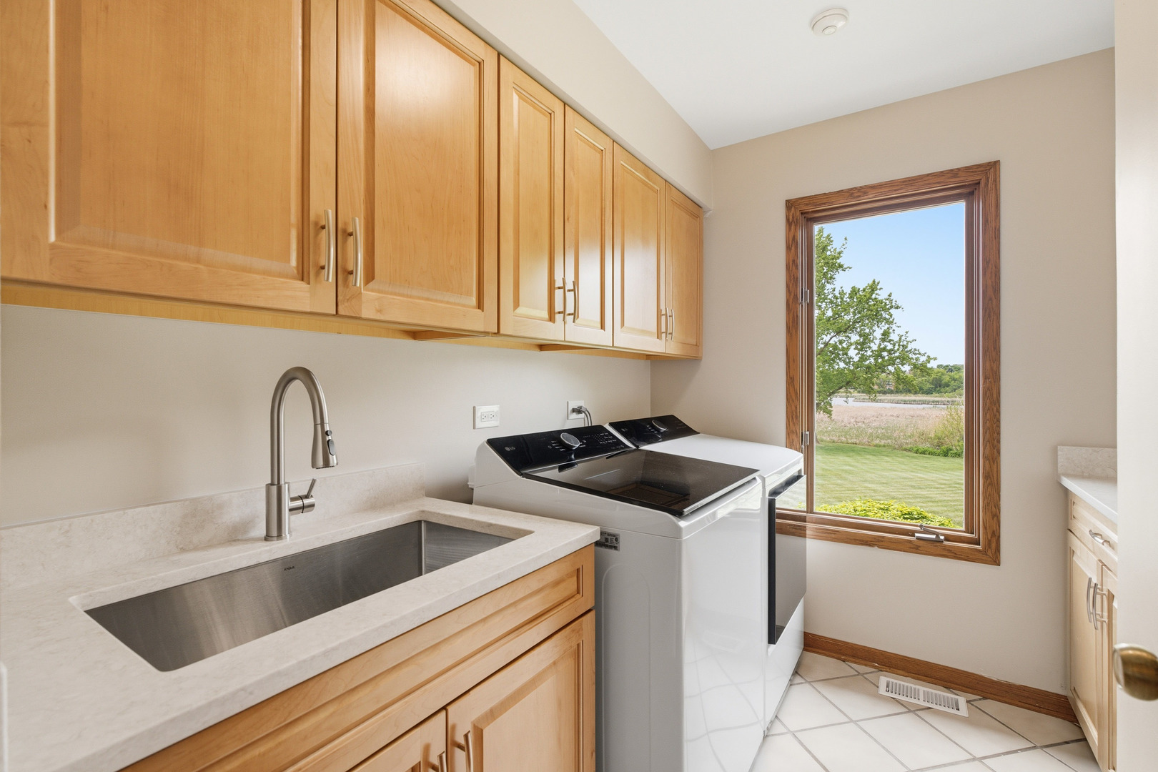 2208 Shetland Road Inverness, IL 60010 - Photo 28 of 48