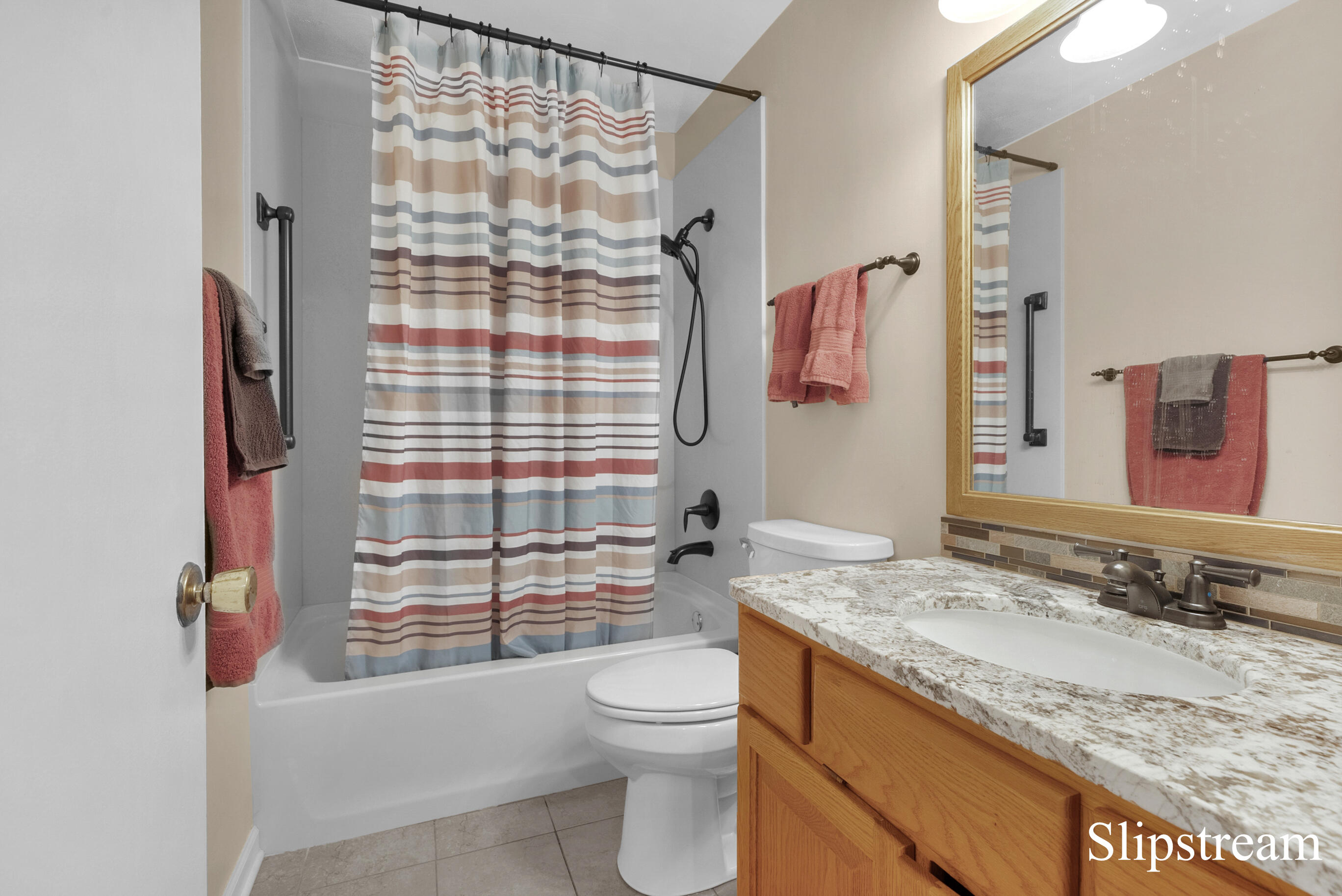 9565 Royston Road Grand Ledge, MI 48837 - Photo 20 of 43 DSC06988_89_90