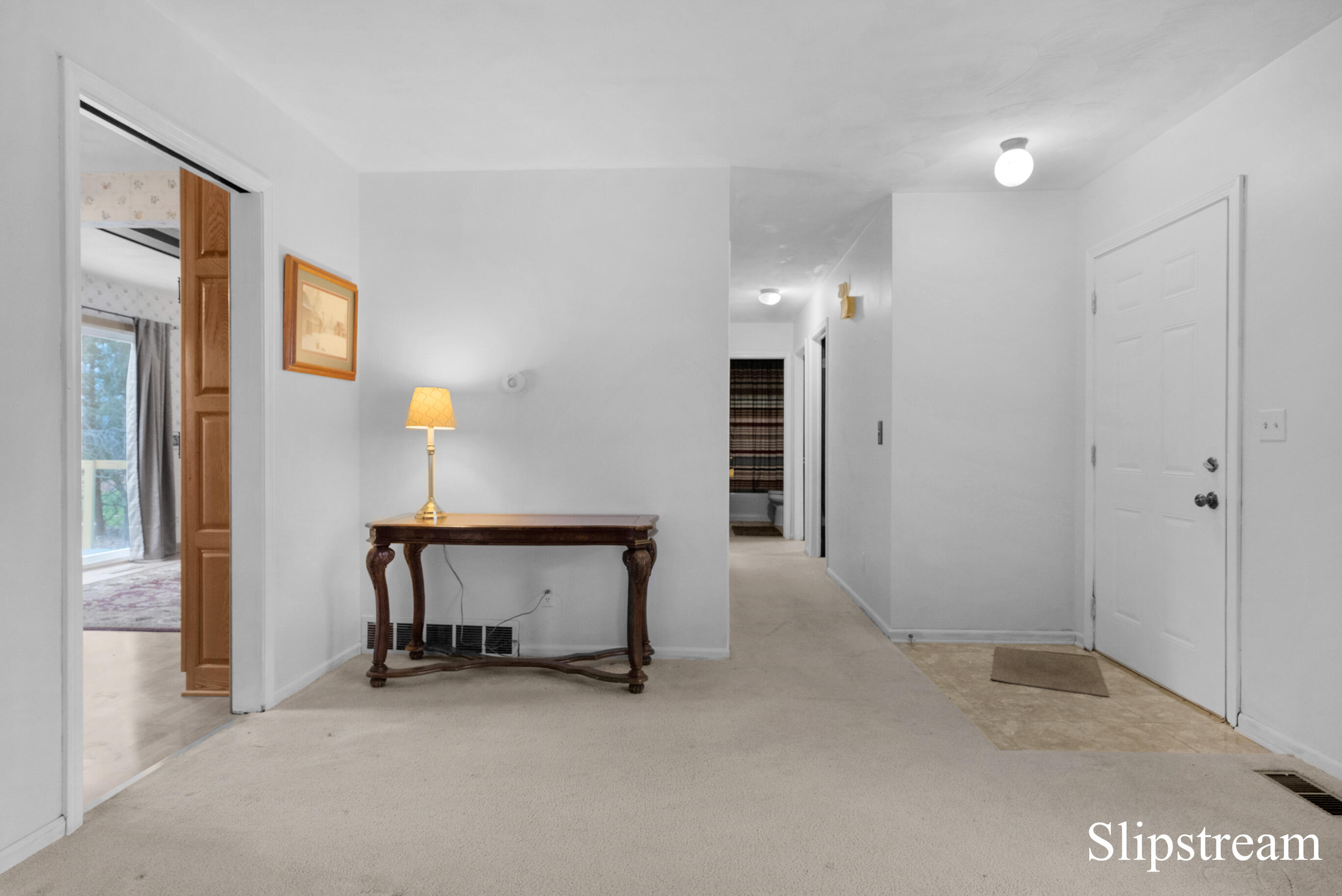 9565 Royston Road Grand Ledge, MI 48837 - Photo 2 of 43 DSC06963_4_5
