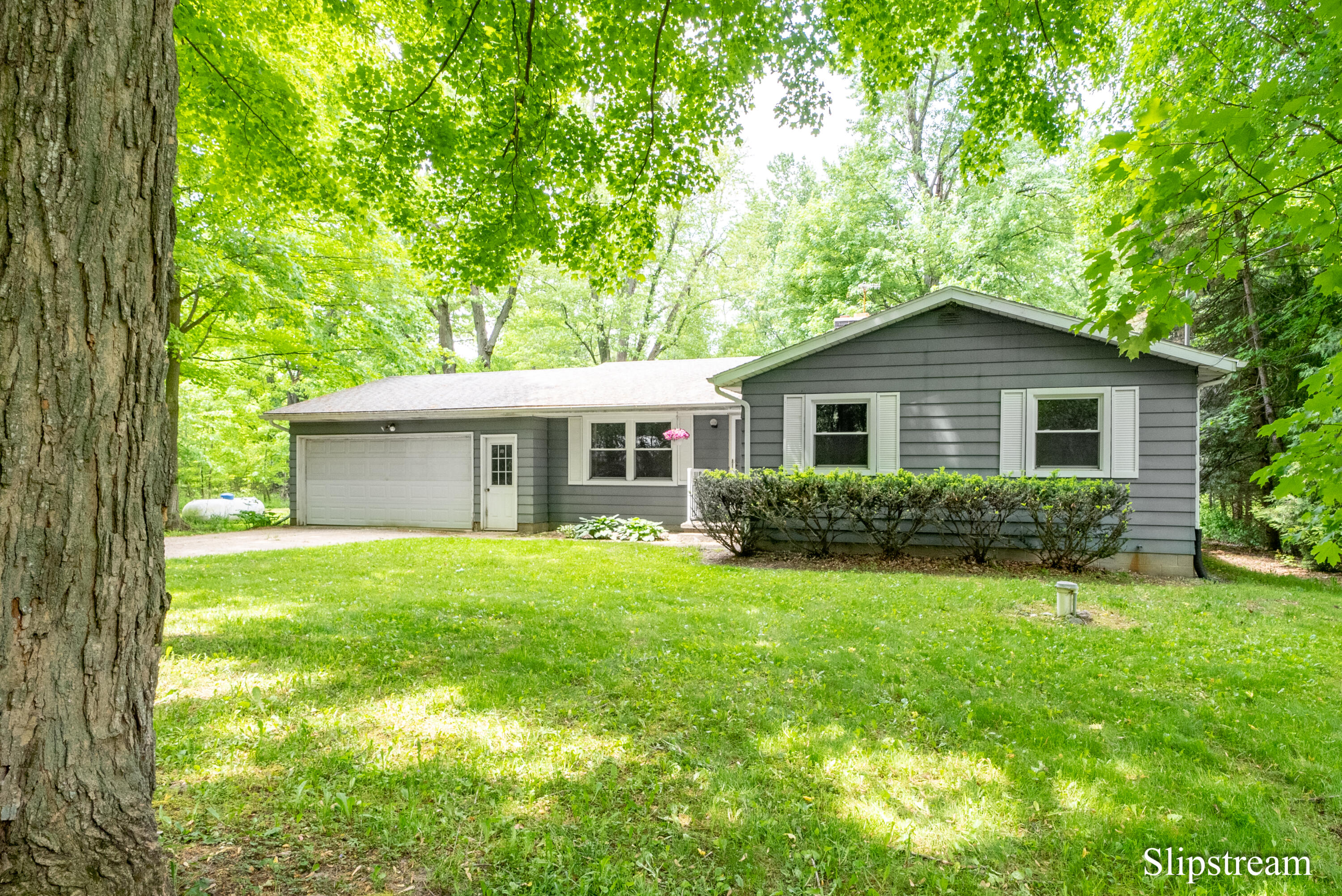 9565 Royston Road Grand Ledge, MI 48837 - Photo 27 of 43 DSC06804