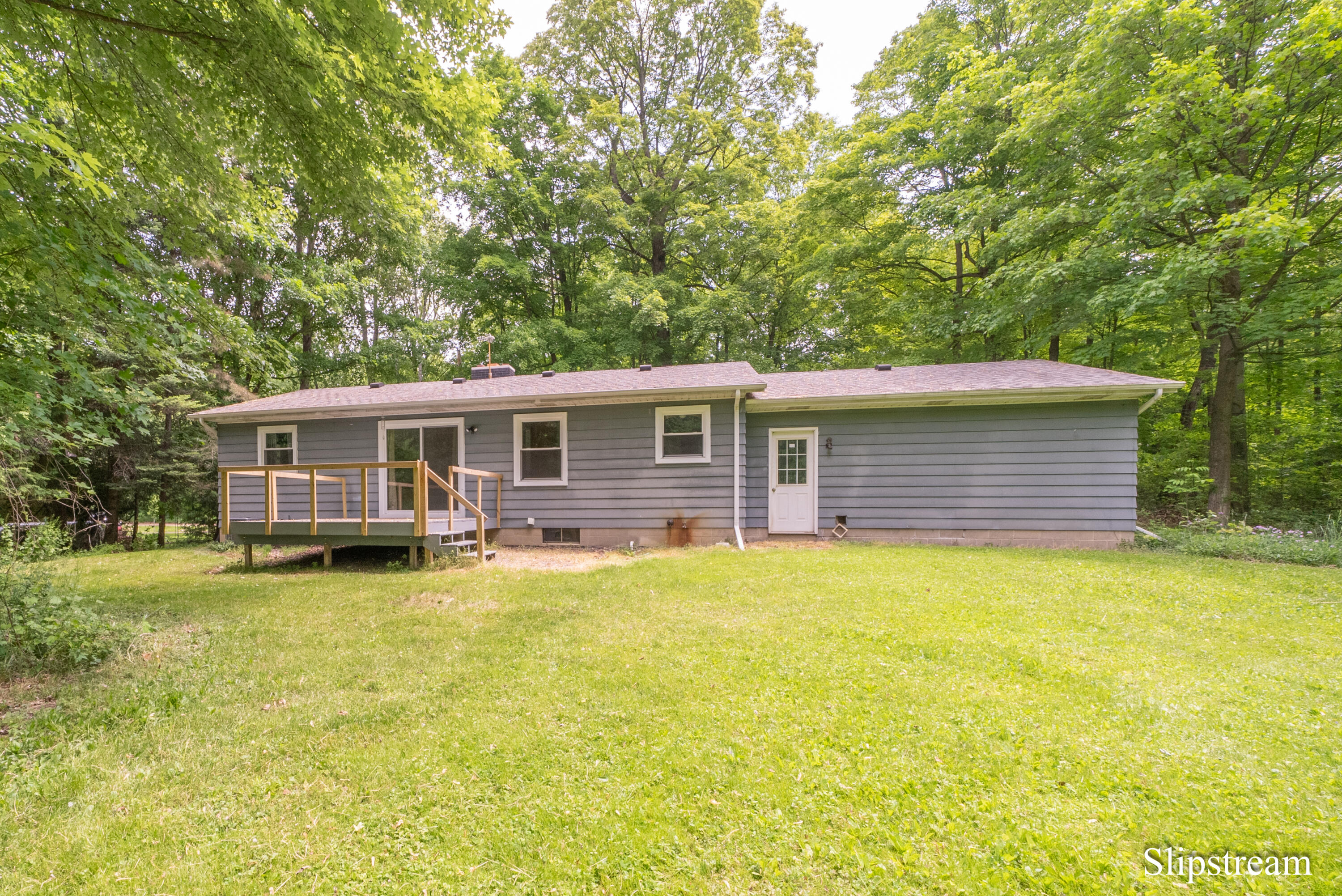 9565 Royston Road Grand Ledge, MI 48837 - Photo 38 of 43 DSC06821