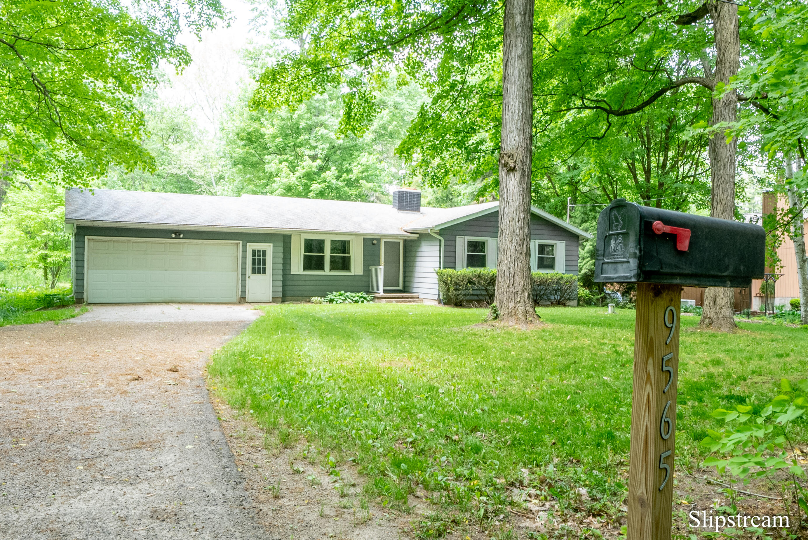 9565 Royston Road Grand Ledge, MI 48837 - Photo 43 of 43 DSC06826