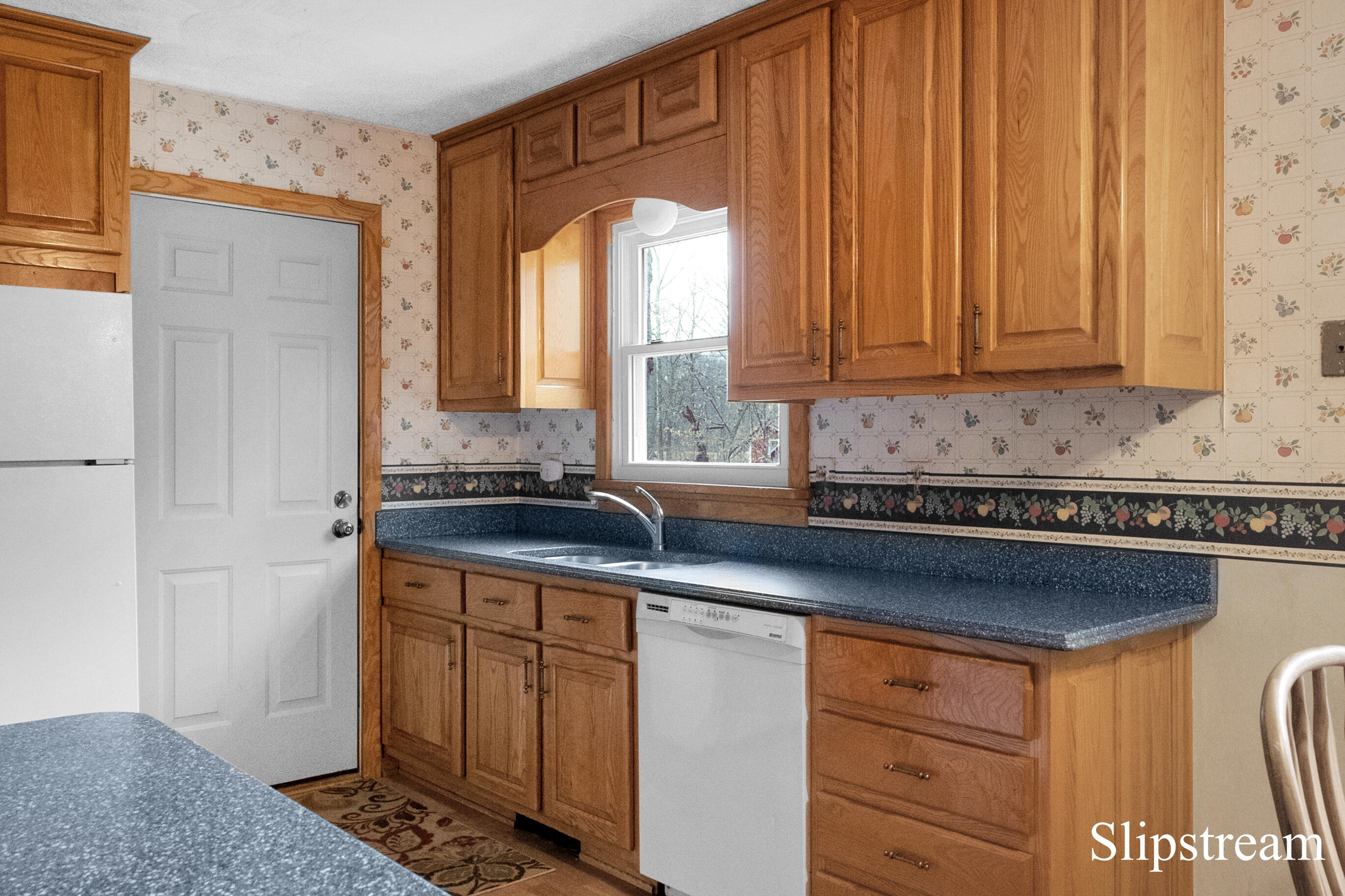 9565 Royston Road Grand Ledge, MI 48837 - Photo 6 of 43 DSC06948_49_50
