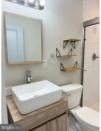 $1,200 | 1614 North 57th Street, Unit 2, Philadelphia, PA 19131