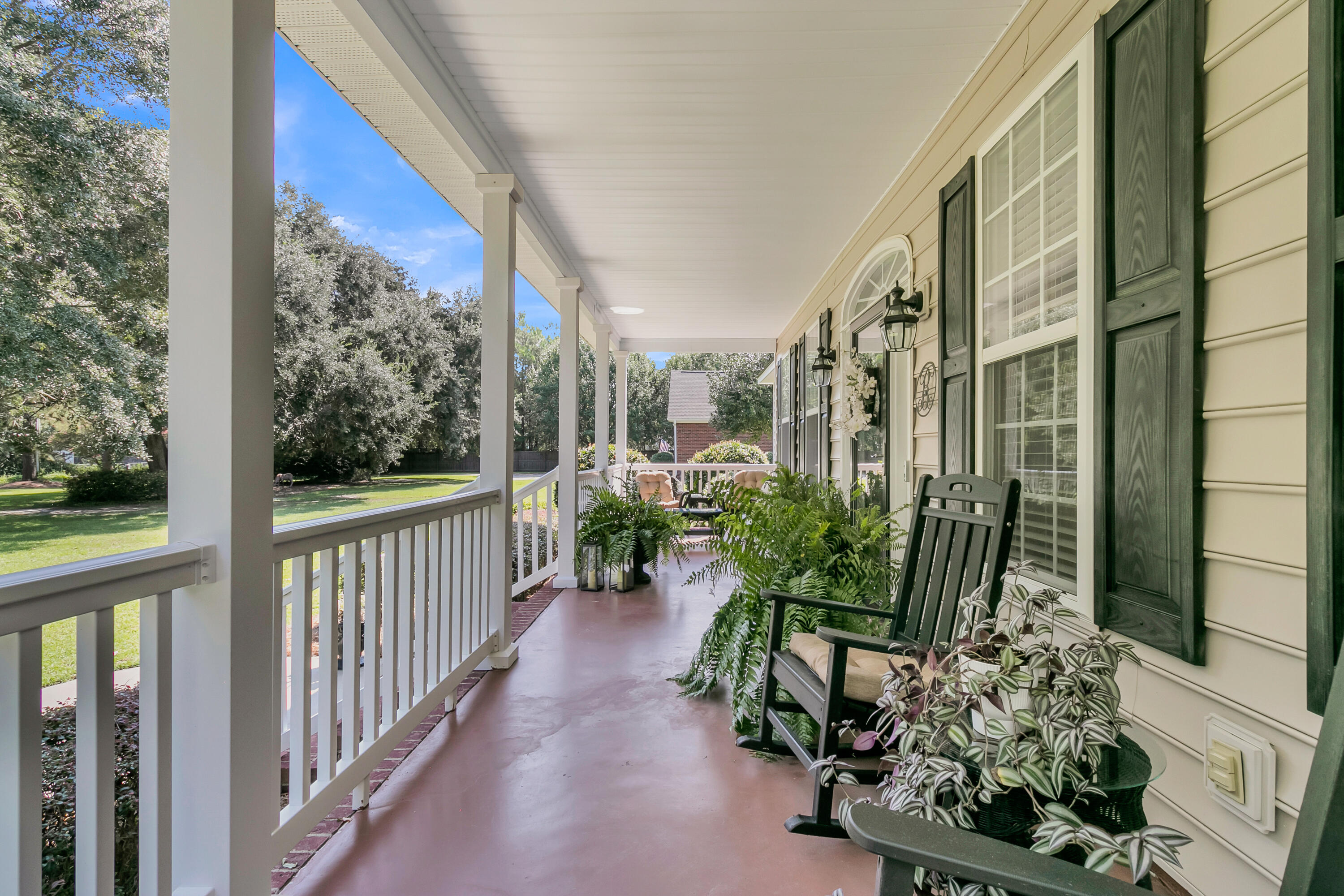 179 West Butternut Road Summerville, SC 29483 - Photo 17 of 89 10. 179 W Butternut Rd Summerville SC 29
