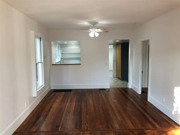 $2,800 | 2004 Rosewood Avenue, Austin, TX 78702