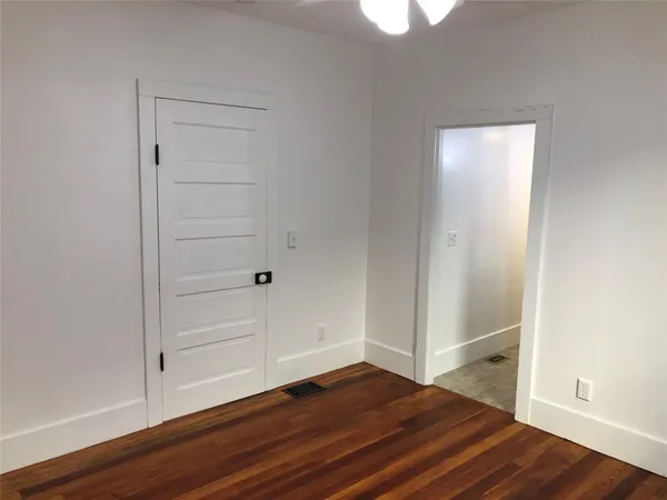 $2,800 | 2004 Rosewood Avenue, Austin, TX 78702