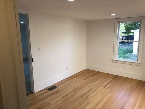 $2,800 | 2004 Rosewood Avenue, Austin, TX 78702