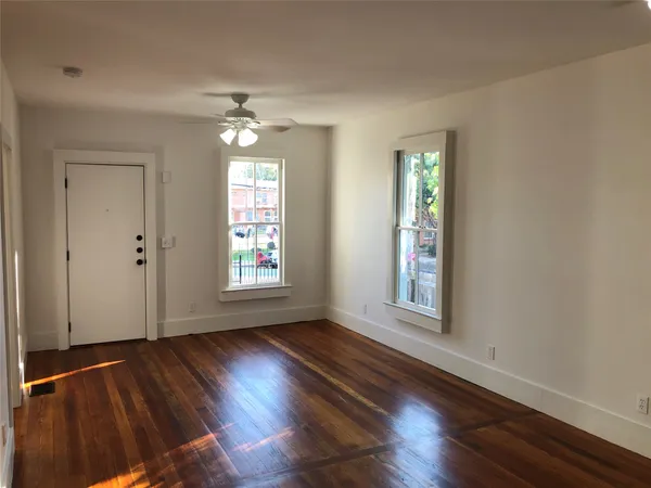 $2,800 | 2004 Rosewood Avenue, Austin, TX 78702