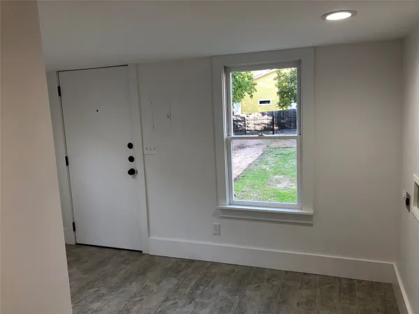 $2,800 | 2004 Rosewood Avenue, Austin, TX 78702