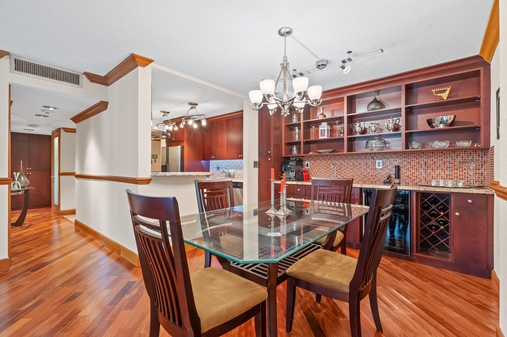 950 Ponce De Leon Road, Unit 109 Boca Raton, FL 33432 - Photo 8 of 39 Dining