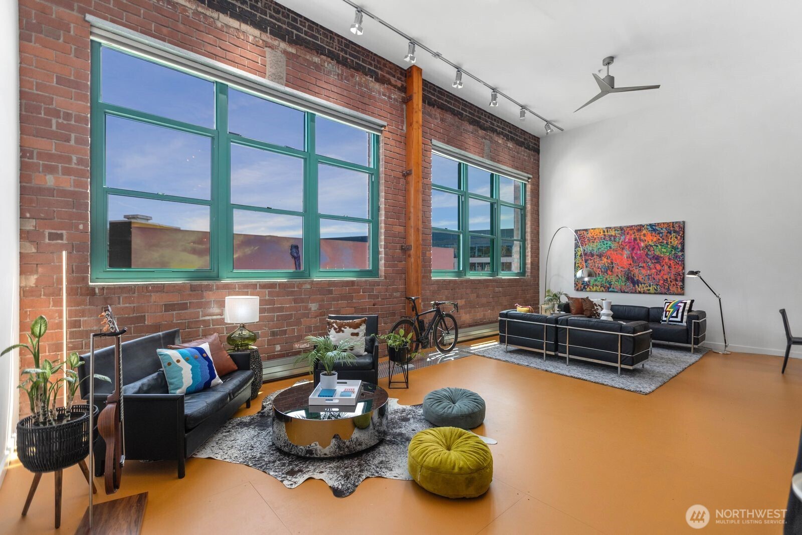 66 Bell Street, Unit 303 Seattle, WA 98121 - Photo 2 of 40