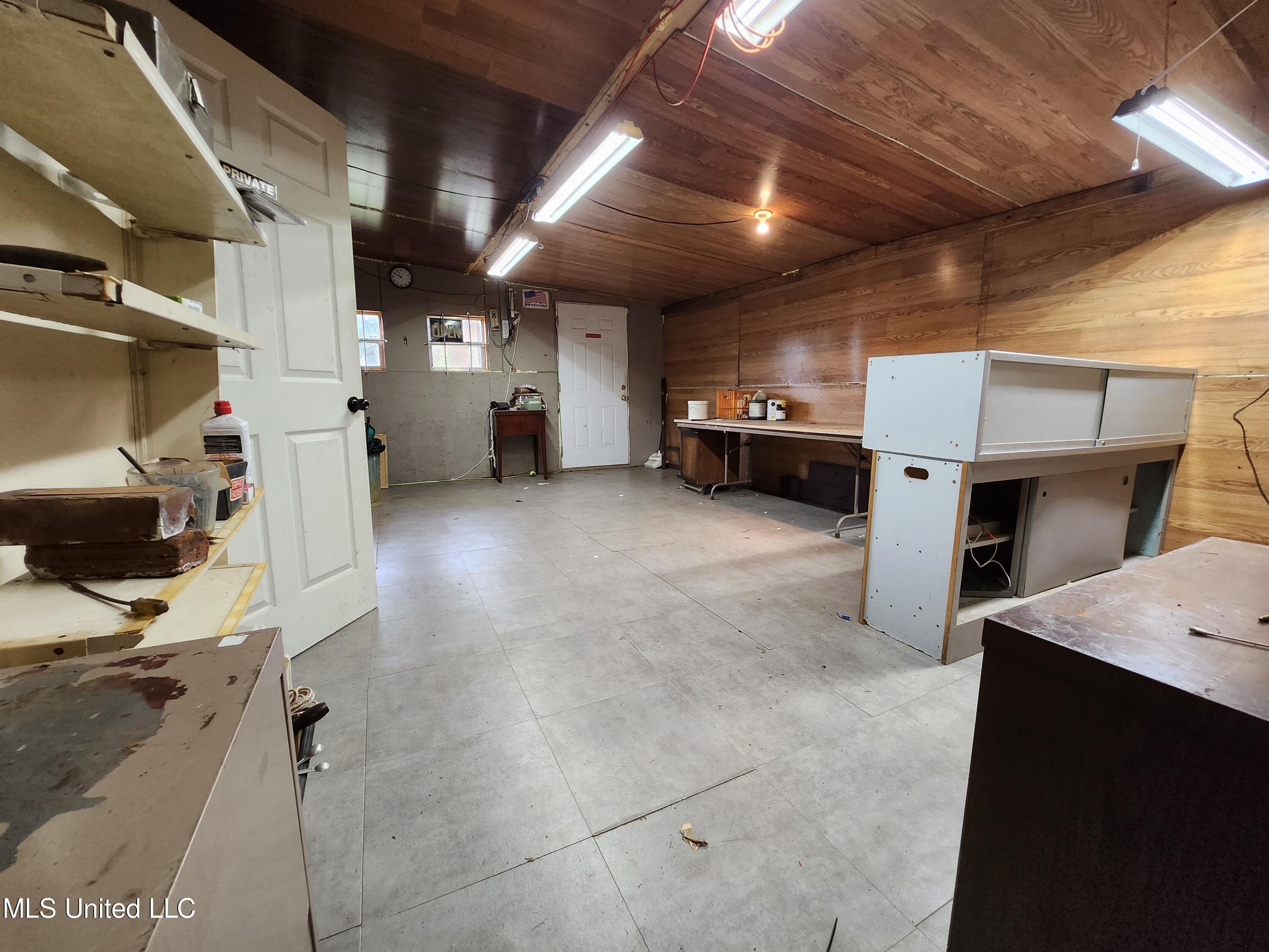 815 Renshaw Road Yazoo City, MS 39194 - Photo 18 of 19 20230920_095501