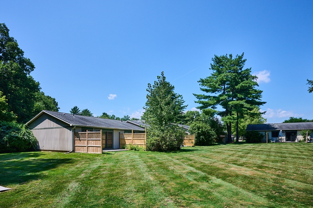 170 East Hadley Road, Unit 85 Amherst, MA 01002 - Photo 17 of 22 Gallery Image 17