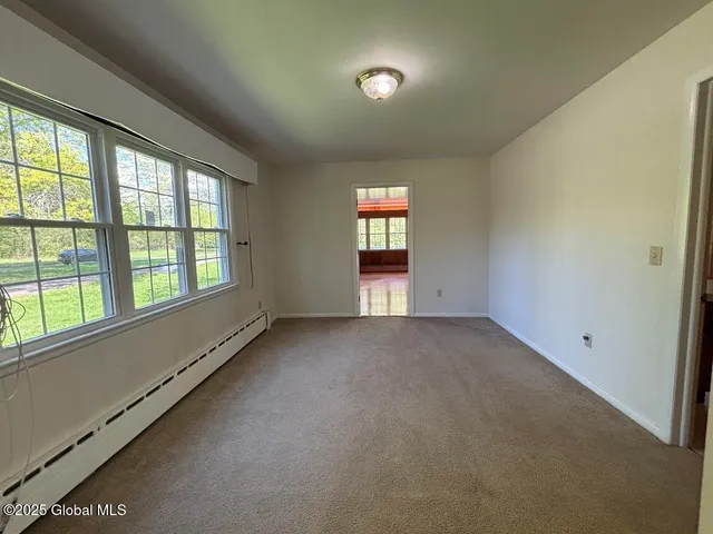 $2,800 | 4 Noonan Lane, Albany, NY 12209