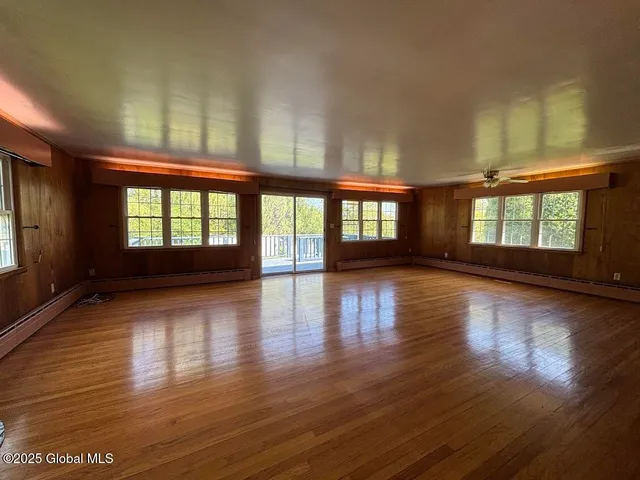 $2,800 | 4 Noonan Lane, Albany, NY 12209