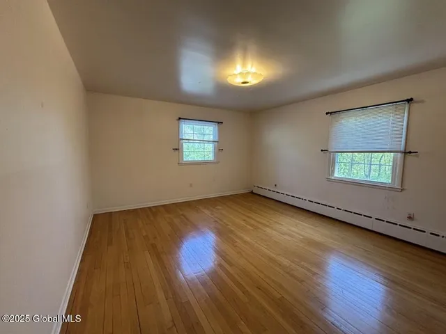 $2,800 | 4 Noonan Lane, Albany, NY 12209