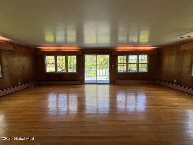 $2,800 | 4 Noonan Lane, Albany, NY 12209