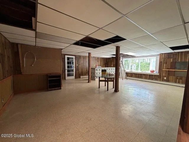 $2,800 | 4 Noonan Lane, Albany, NY 12209